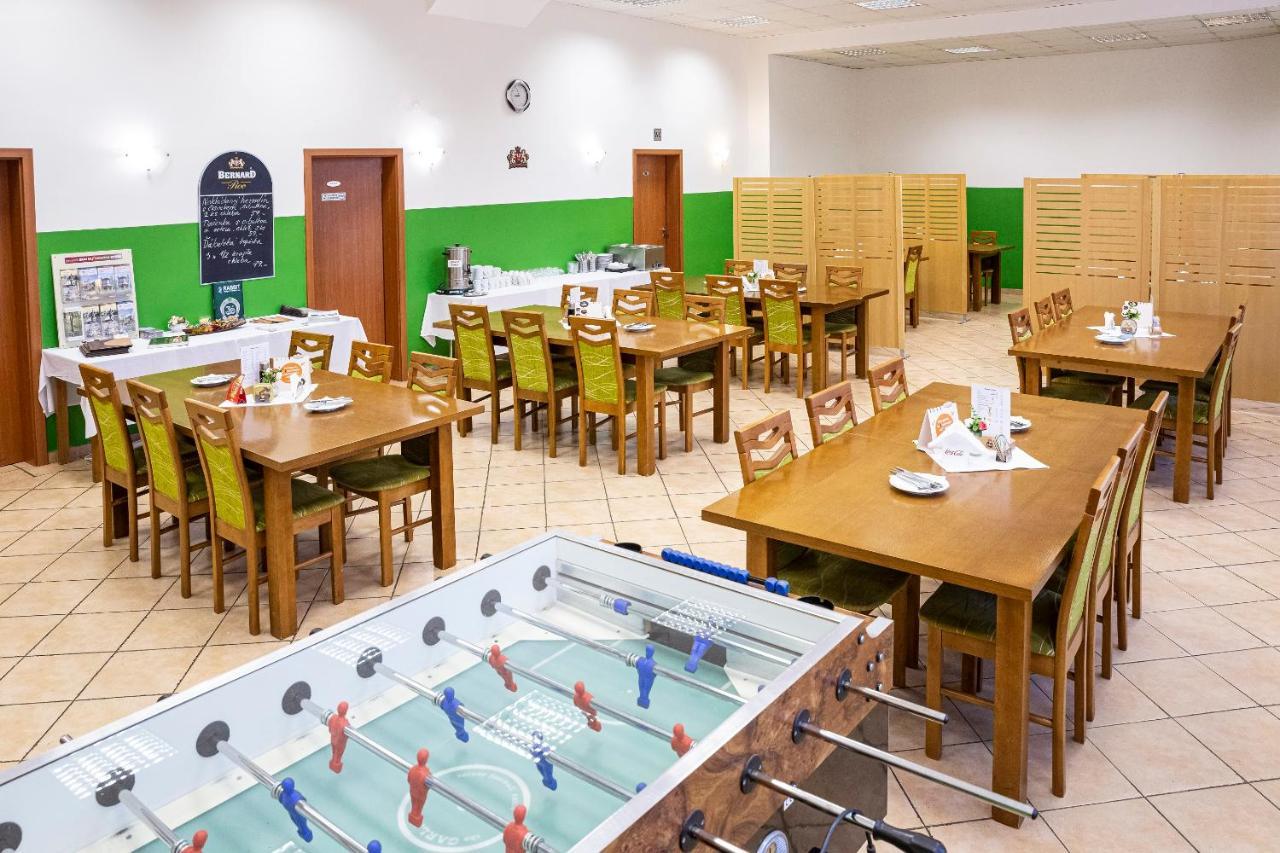 Hotel Rabbit Trhovy Stepanov Экстерьер фото