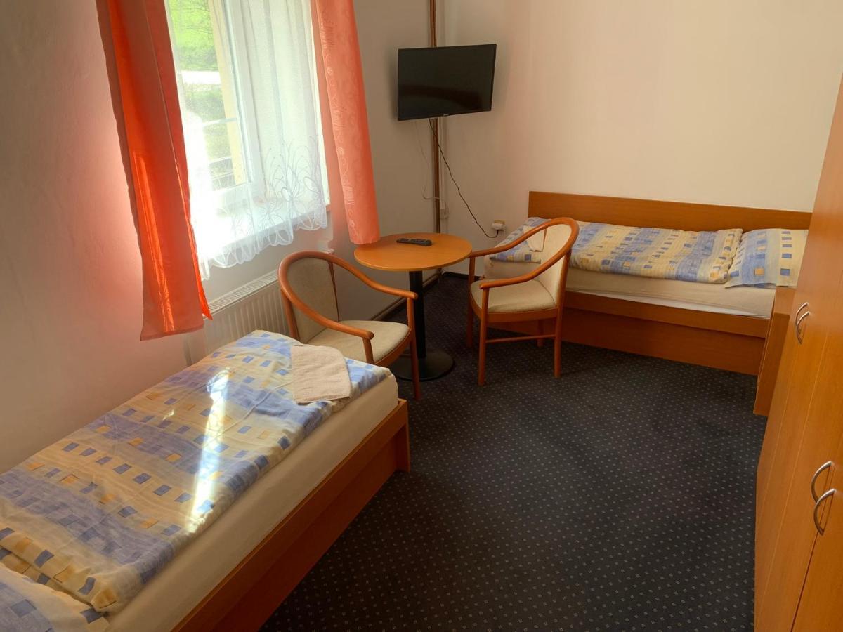 Hotel Rabbit Trhovy Stepanov Экстерьер фото