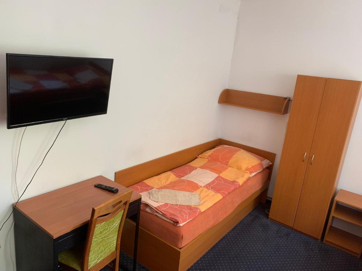 Hotel Rabbit Trhovy Stepanov Экстерьер фото